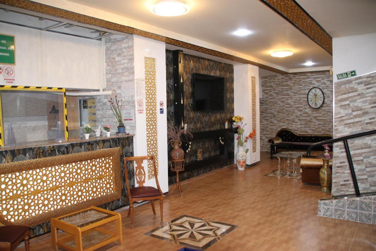 Pension La Lambra Azul Alicante Buitenkant foto