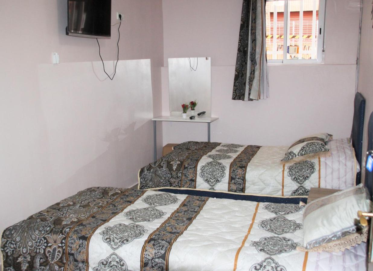 Pension La Lambra Azul Alicante Buitenkant foto