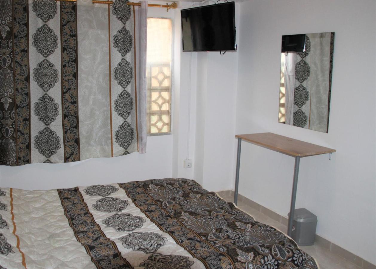Pension La Lambra Azul Alicante Buitenkant foto