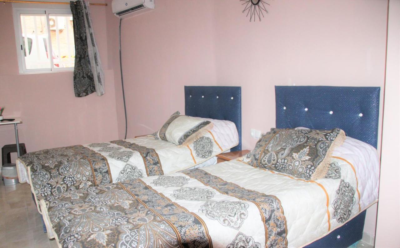 Pension La Lambra Azul Alicante Buitenkant foto