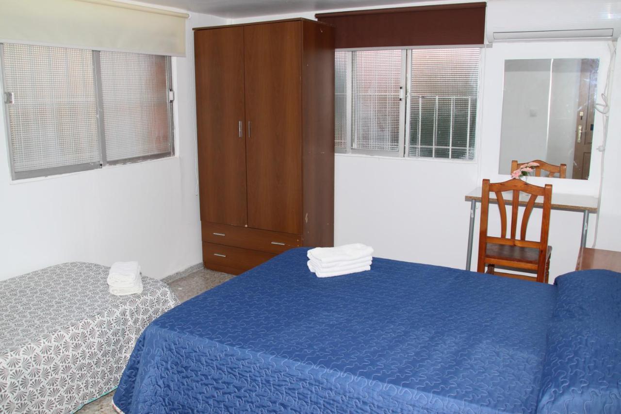Pension La Lambra Azul Alicante Buitenkant foto