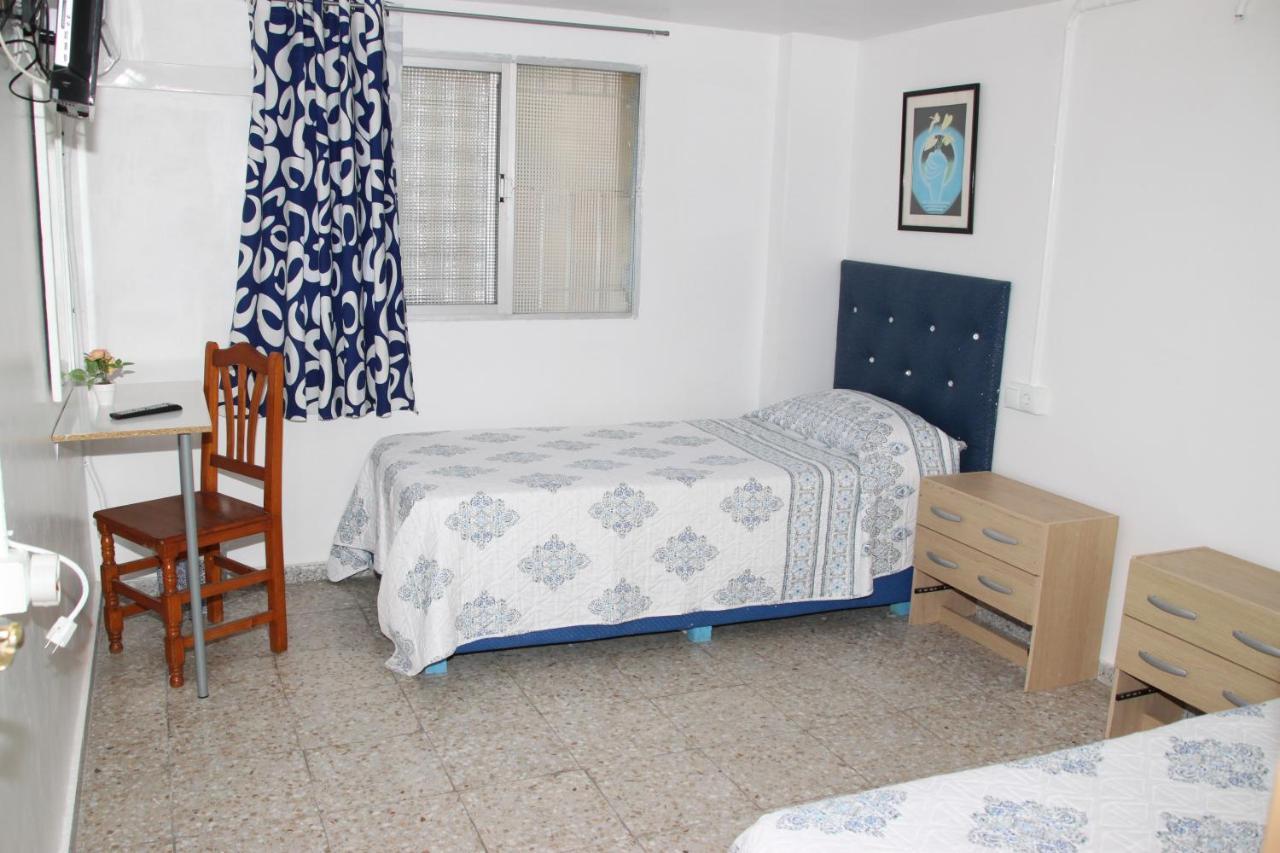 Pension La Lambra Azul Alicante Buitenkant foto
