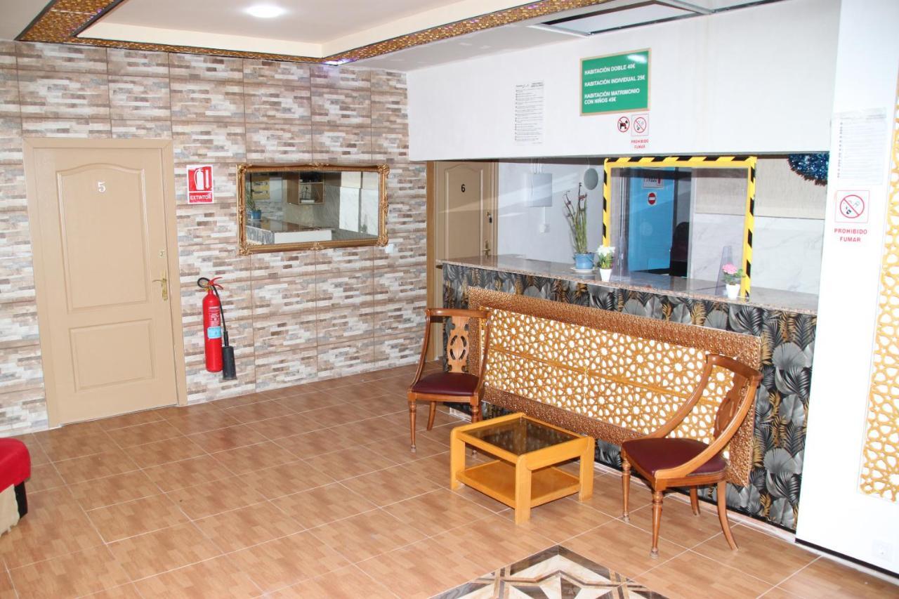 Pension La Lambra Azul Alicante Buitenkant foto